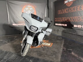 2026 Harley-Davidson® Street Glide Limited FLHXL thumb 0