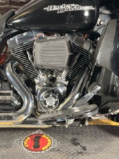 Harley-Davidson® Street Glide® 2015 FLHX BLACK thumb 2