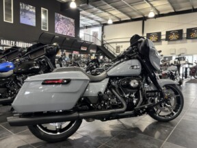 2026 Street Glide 117CI thumb 1