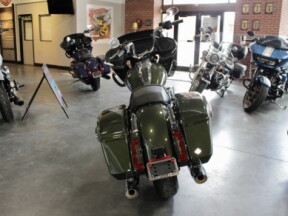 2026 Harley-Davidson Road Glide Grand American Touring thumb 1