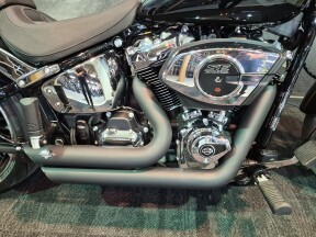 2026 Harley-Davidson® Breakout DEMO® Vivid Black Chrome Trim thumb 0