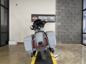 2026 Harley-Davidson® Street Glide® FLHX - Solo Trim thumb 1