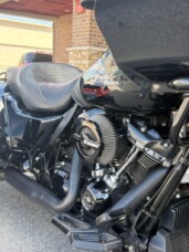 2023 Road Glide 3 Vivid Black thumb 2