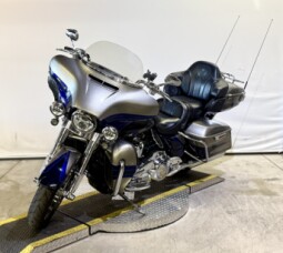2017 CVO™ Limited FLHTKSE thumb 1