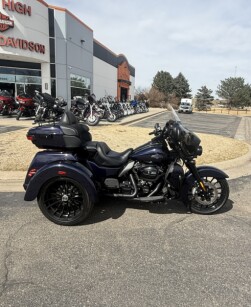 2025 Tri Glide™ Ultra FLHTCUTG