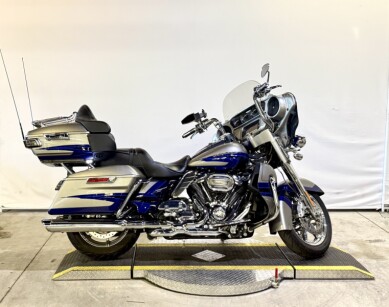 2017 CVO™ Limited FLHTKSE