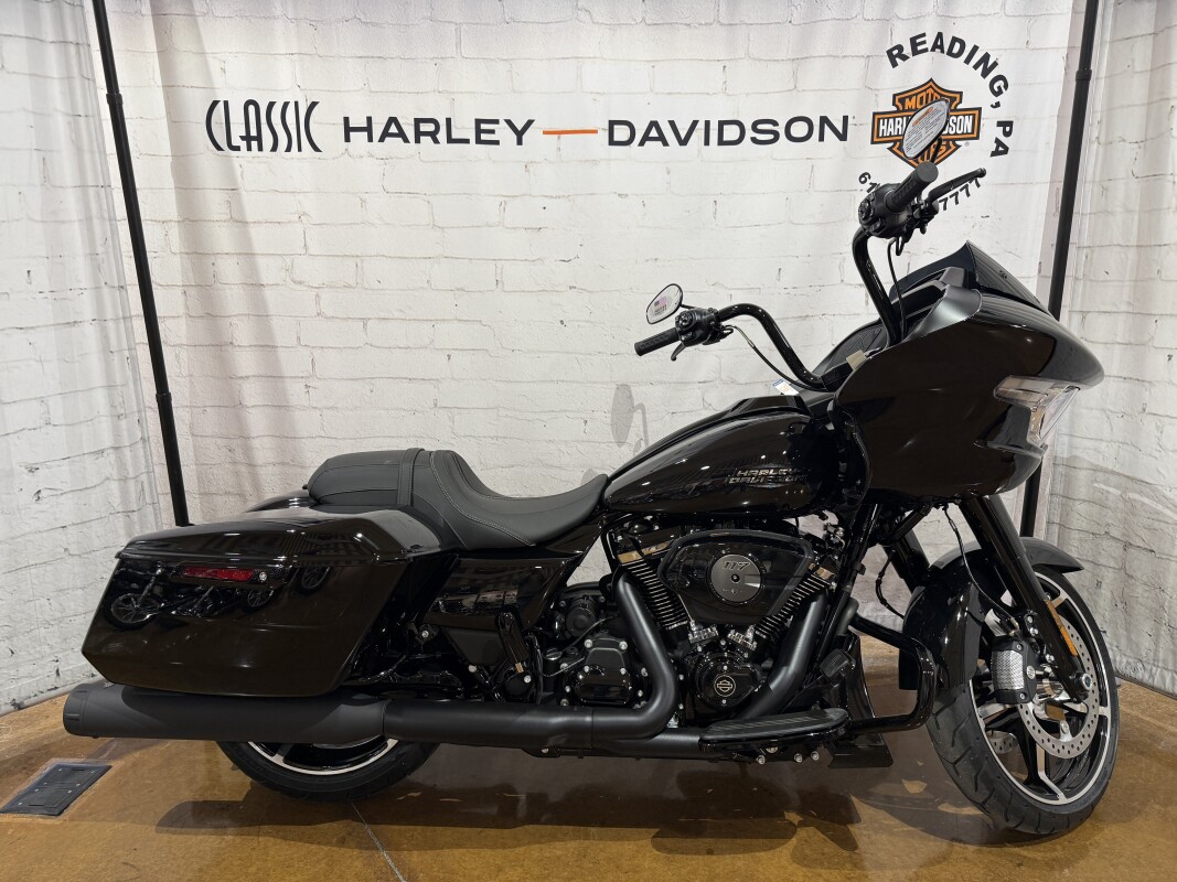 Road Glide® | Classic Harley-Davidson