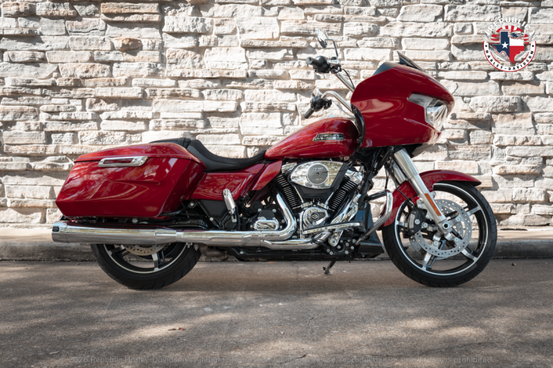 FLTRX 2025 Road Glide™