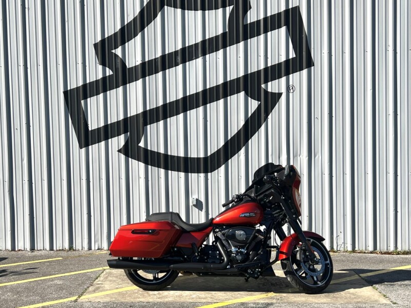 2024 Harley-Davidson® Street Glide® Whiskey Fire