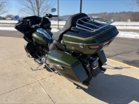 2026 Harley-Davidson® Road Glide Limited Olive Steel Metallic / Vivid Black Chrome Trim thumb 0
