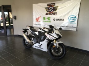 CBR1000RR thumb 1