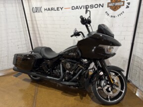 2026 Harley-Davidson® Road Glide® FLTRX 0034631817 Vivid Black thumb 1