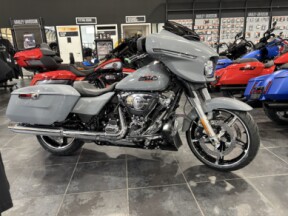 2026 Street Glide 117CI SOLO edition thumb 1