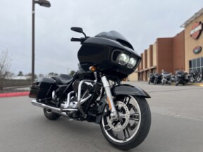 2015 Harley-Davidson® FLTRXS Road Glide® Special Vivid Black 677817 thumb 3