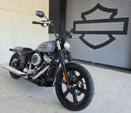 2026 Harley-Davidson® Street Bob® thumb 3