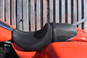 2026 Harley-Davidson® Road Glide® FLTRX thumb 2