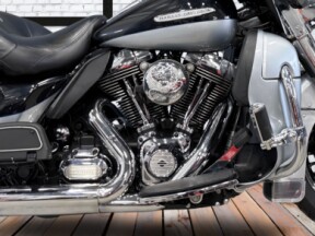 2012 Harley-Davidson® Electra Glide® Ultra Limited thumb 1