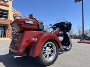 2024 Harley-Davidson® FLHTCUTG Tri Glide® Ultra Red Rock 863220 thumb 2