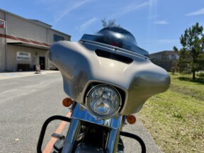 2018 Harley-Davidson® Street Glide® FLHX thumb 3