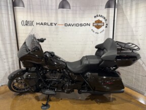 2026 Harley-Davidson® Street Glide Limited FLHXL 0034600375 Vivid Black thumb 0