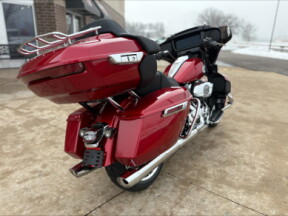 2026 Harley-Davidson® Street Glide Limited Brilliant Red Chrome Trim thumb 1