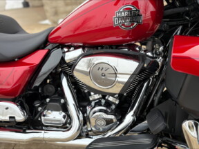 2026 Harley-Davidson® Street Glide Limited Brilliant Red Chrome Trim thumb 2