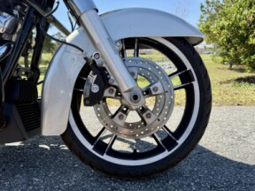 2018 Harley-Davidson® Street Glide® FLHX thumb 0