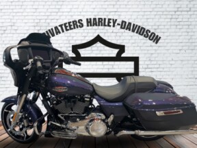 2026 Harley-Davidson® Street Glide™ Purple Abyss Chrome Trim thumb 3