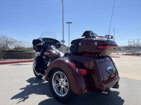 2024 Harley-Davidson® FLHTCUTG Tri Glide® Ultra Red Rock 863220 thumb 0
