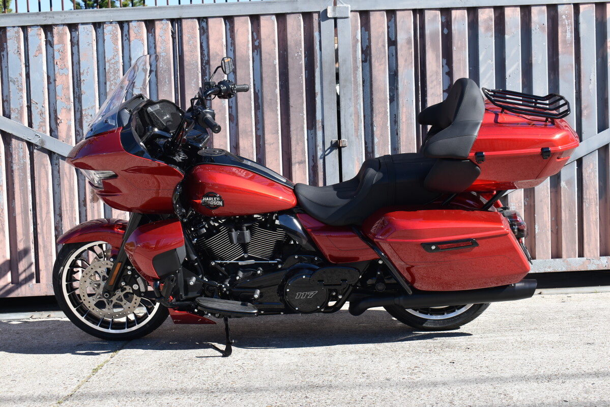 2026 Harley-Davidson® Road Glide Limited FLTRXL