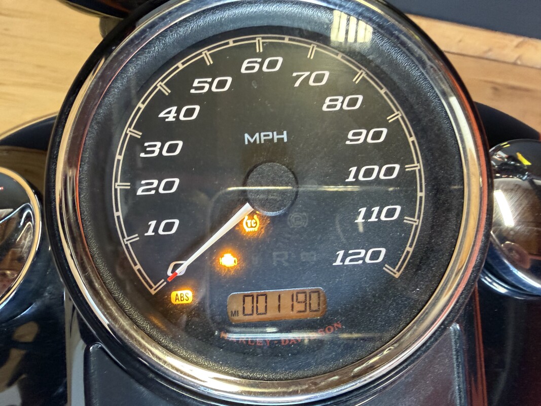 FLHRXS 2025 Road King™ Special, photo 10