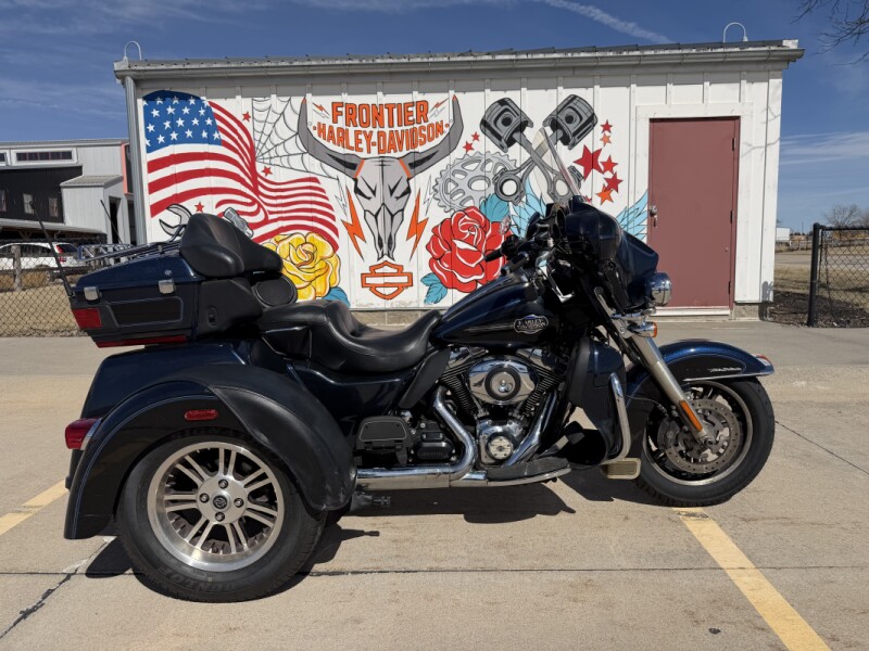 FLHTCUTG 2013 Tri Glide™ Ultra Classic®