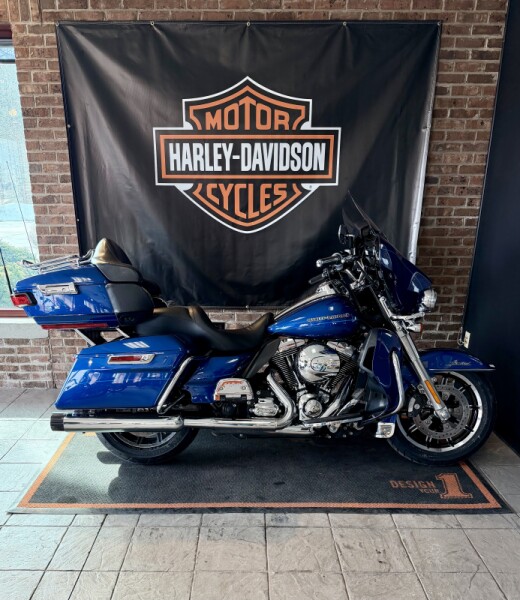 2015 Harley-Davidson® Electra Glide® Ultra Classic™ Superior Blue