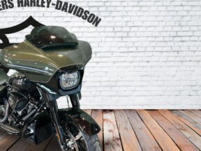 2026 Harley-Davidson® Street Glide™ Olive Steel Metallic / Vivid Black Black Trim thumb 2