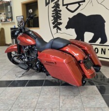 2025 Harley-Davidson® Road King® Special Whiskey Fire thumb 2