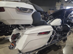 2026 Harley-Davidson® Street Glide Limited White Onyx Pearl Black Trim thumb 1