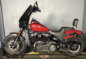 2021 Harley-Davidson® Fat Bob® 114  FXFBS  BILLIARD RED thumb 2