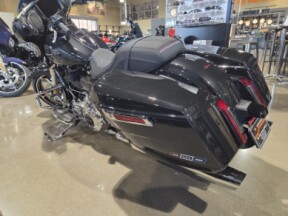 2026 Harley-Davidson® Street Glide® Midnight Ember Chrome Trim thumb 0
