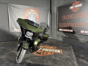 2026 Harley-Davidson® Street Glide Limited FLHXL thumb 1