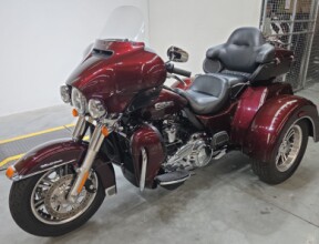 FLHTCUTG 2019 Tri Glide® Ultra thumb 2