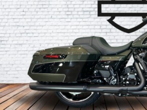 2026 Harley-Davidson® Street Glide™ Olive Steel Metallic / Vivid Black Black Trim thumb 0