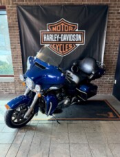 2015 Harley-Davidson® Electra Glide® Ultra Classic™ Superior Blue thumb 1