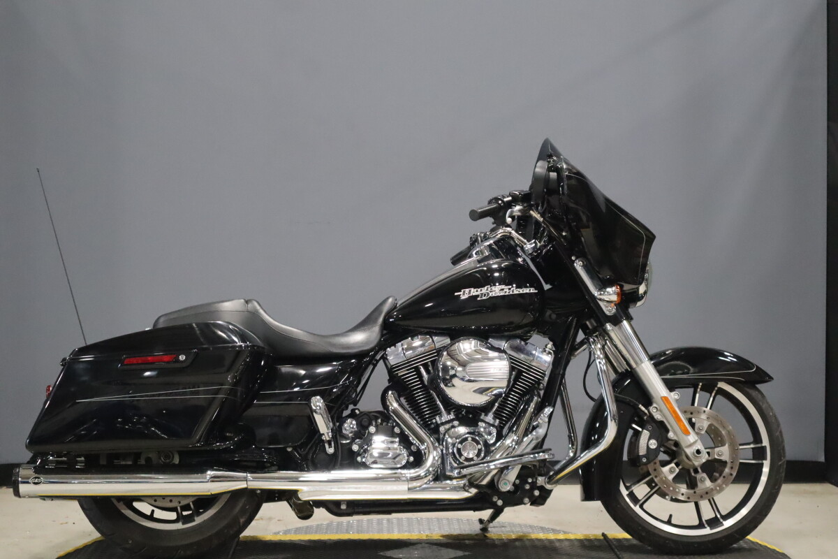 2016 Harley-Davidson® Street Glide® Special FLHXS