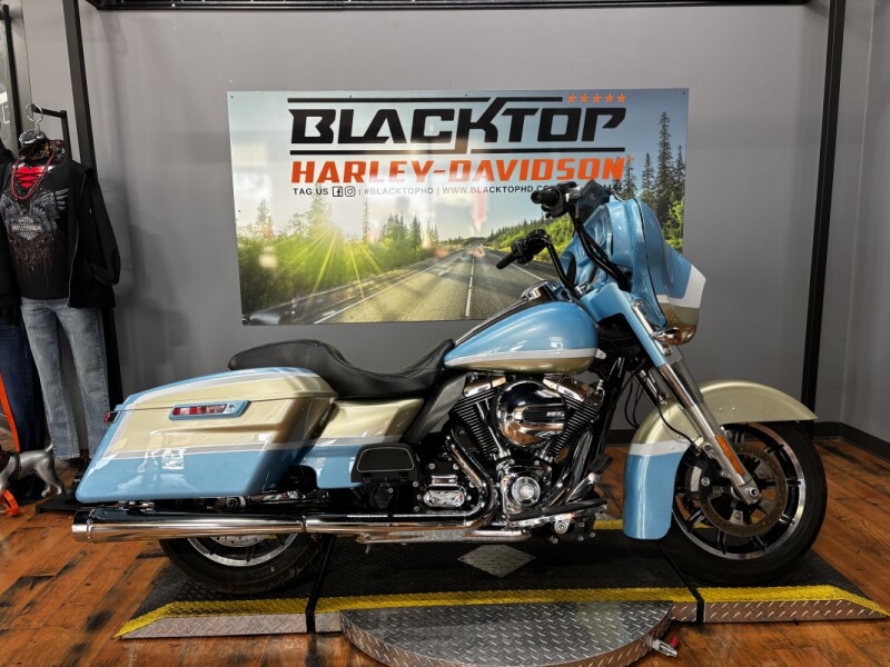 2014 Harley-Davidson® Electra Glide® Ultra Limited WHSKY/V BLK W/ PINSTRIPE