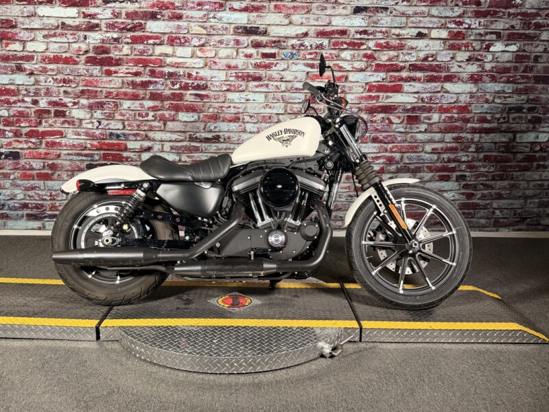 Harley-Davidson® Iron 883™ 2018 XL 883N BNVL SALT DENIM