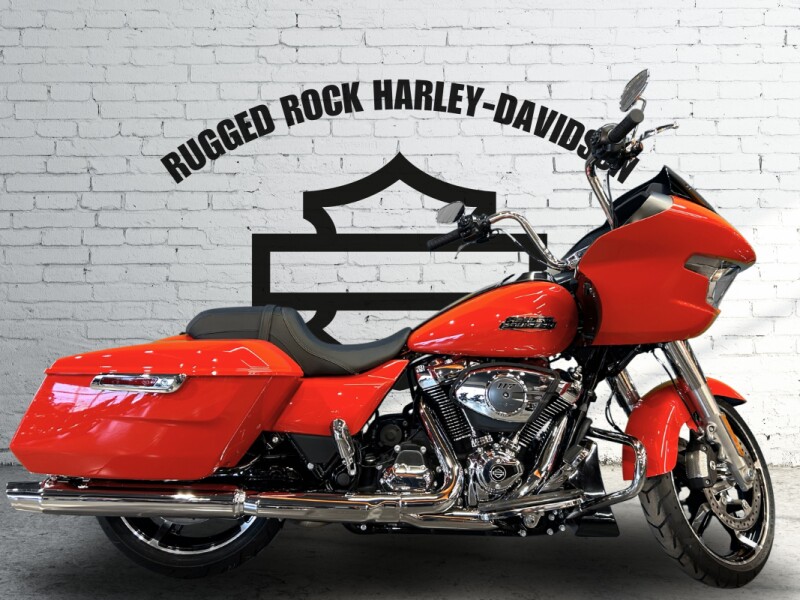 2026 Harley-Davidson® Road Glide® Blood Orange Chrome Trim