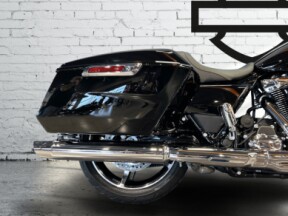 2026 Harley-Davidson® Road Glide® Vivid Black Chrome Trim thumb 0
