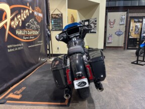 2026 Harley-Davidson® Street Glide® Midnight Ember Chrome Trim thumb 0