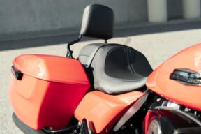FLHX 2026 Street Glide® thumb 2