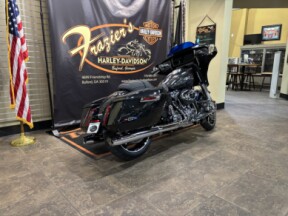 2026 Harley-Davidson® Street Glide® Midnight Ember Chrome Trim thumb 1